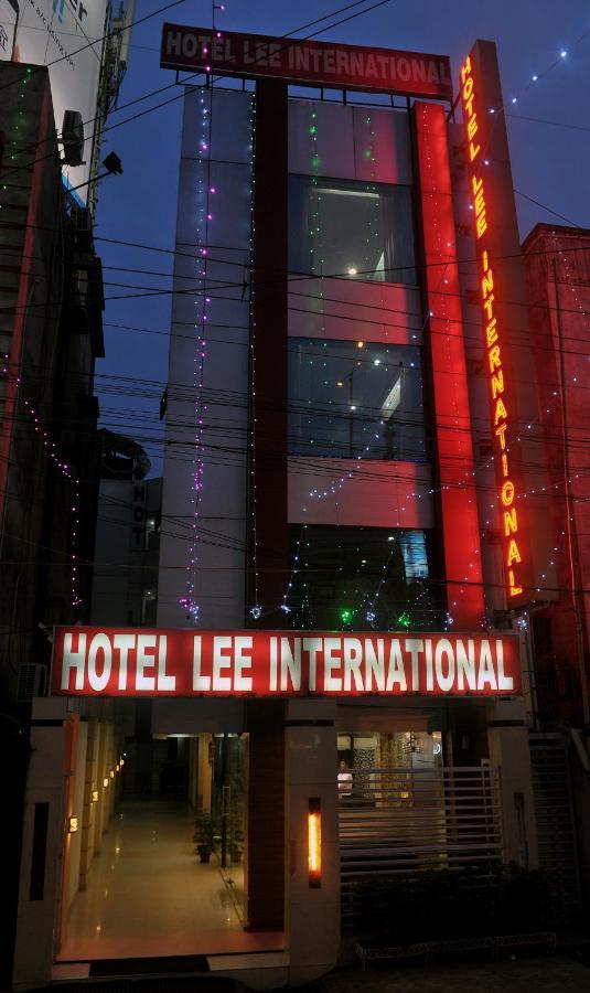 Hotel Lee International Calcutta Extérieur photo