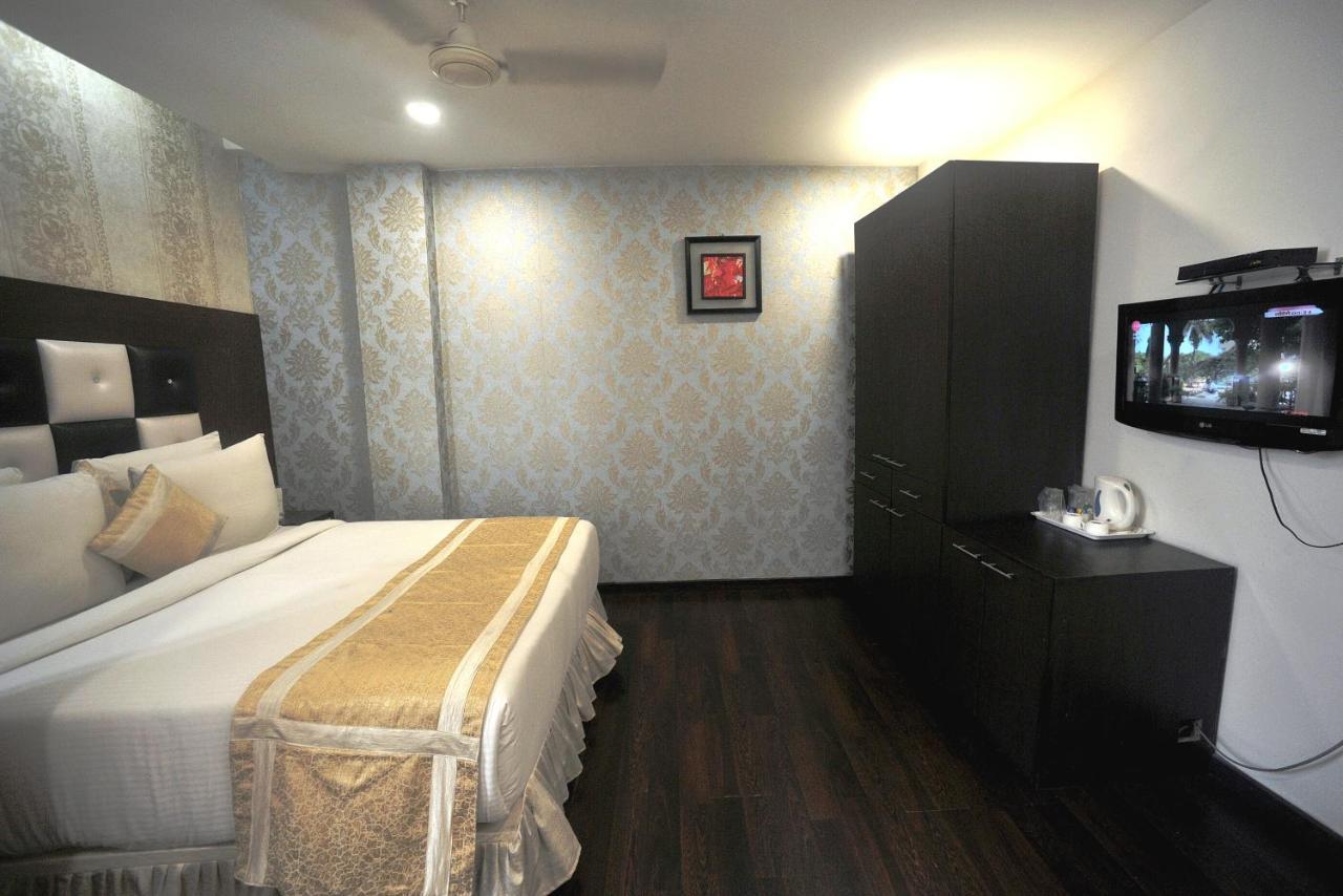 Hotel Lee International Calcutta Extérieur photo