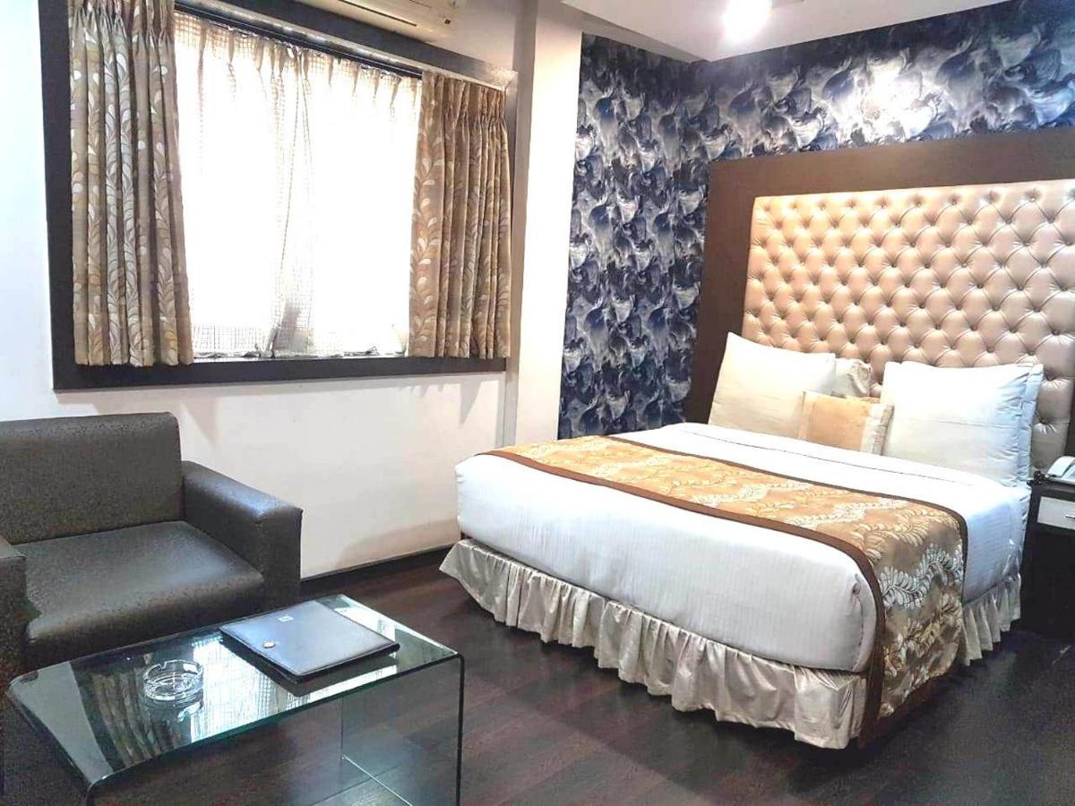 Hotel Lee International Calcutta Extérieur photo