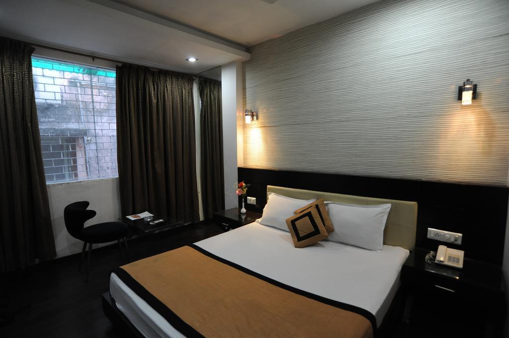 Hotel Lee International Calcutta Extérieur photo