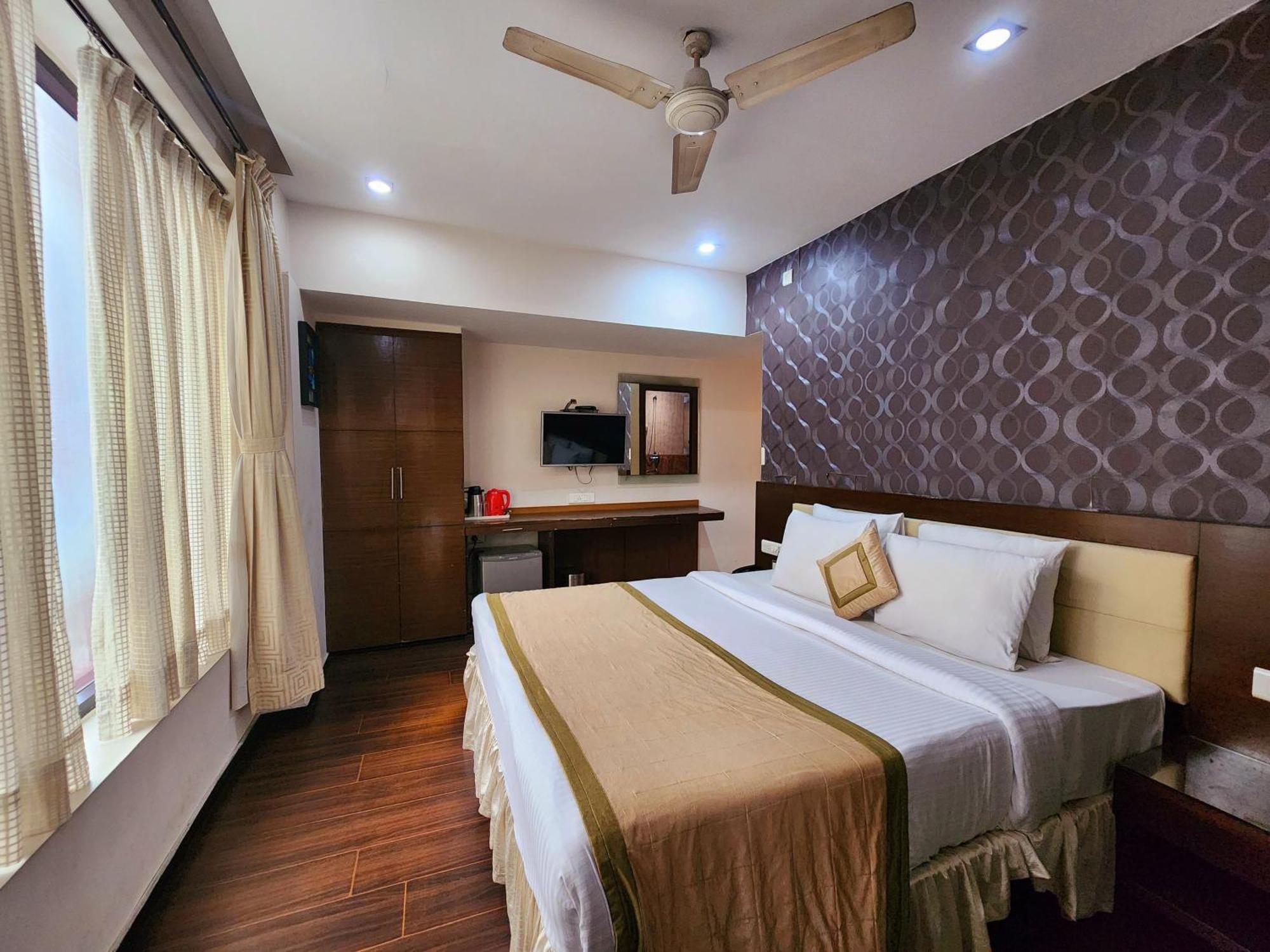 Hotel Lee International Calcutta Extérieur photo